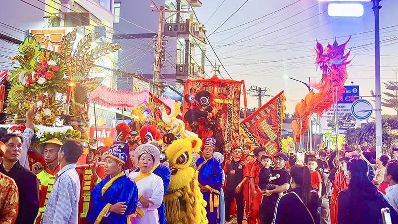 Lễ hội Kỳ Yên xã Vĩnh Bình (Ảnh Internet).